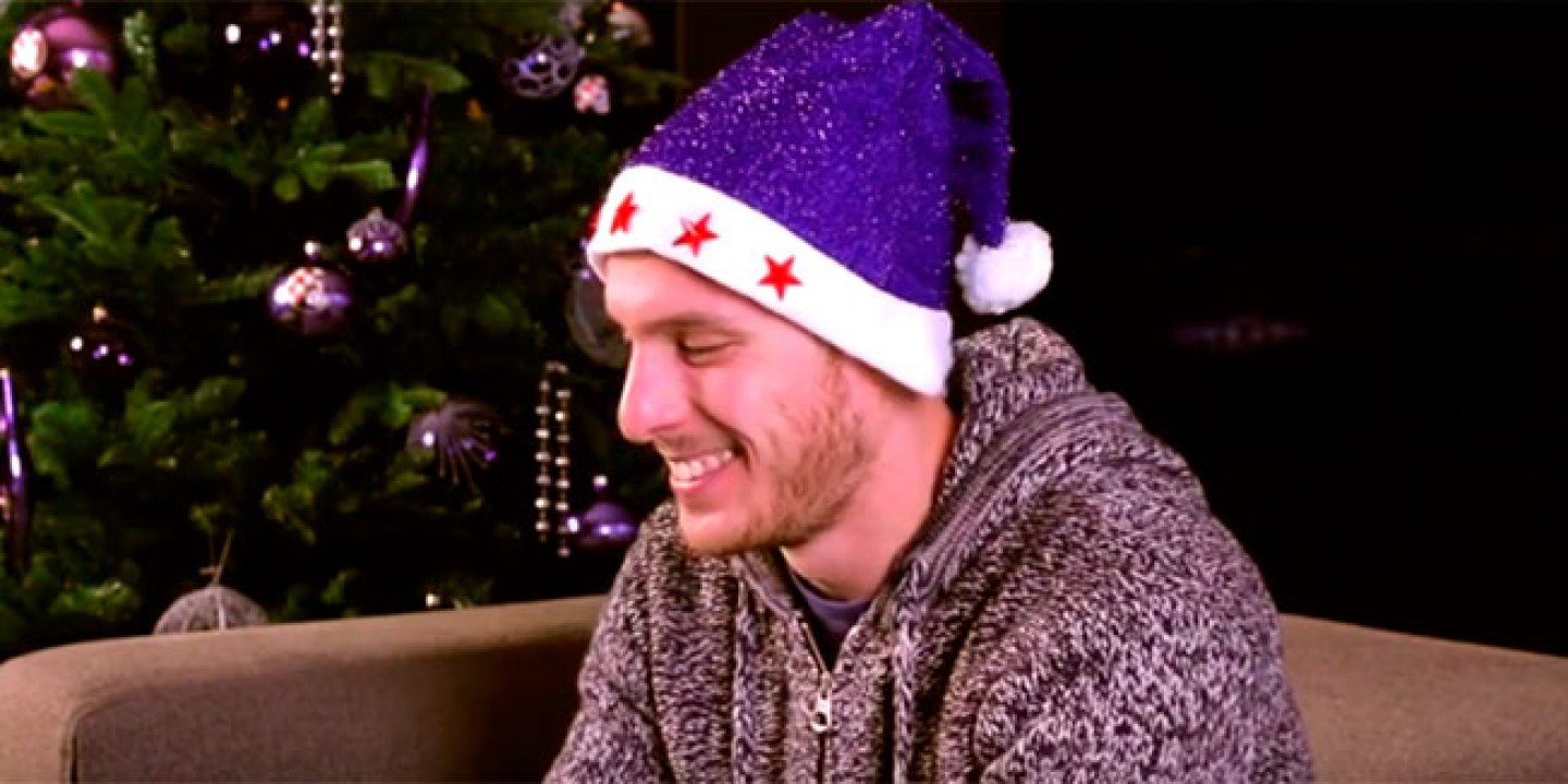 VIDEO: Dinamovci pjesmom čestitali Božić
