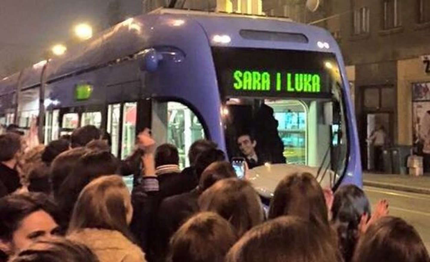 Sara i Luka uplovili u bračnu luku tramvajem