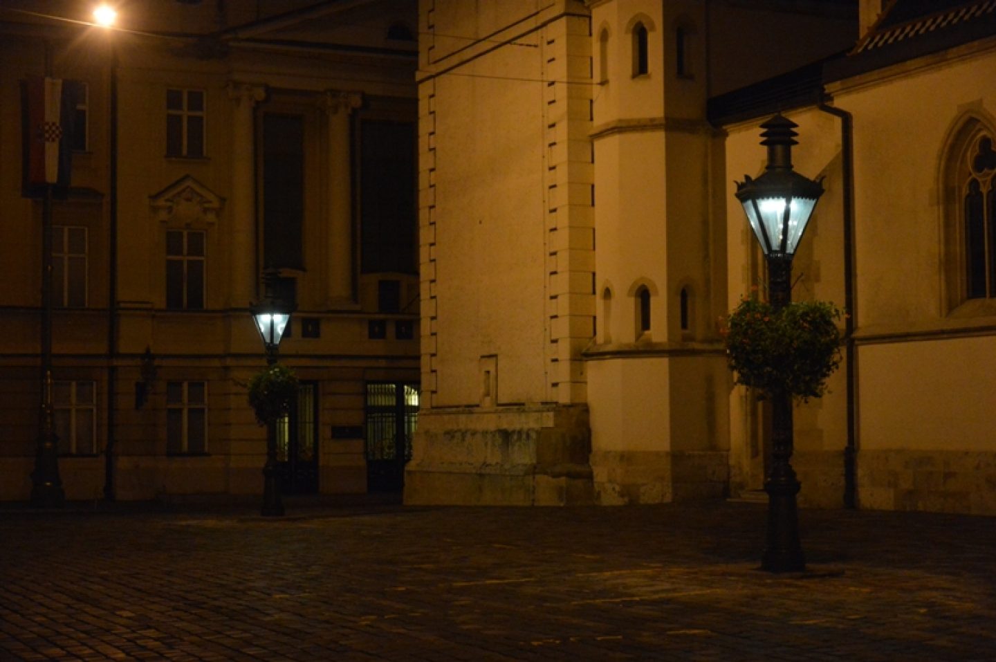 Na Gornjem gradu puštene u rad dvije replike najstarijih plinskih lanterni