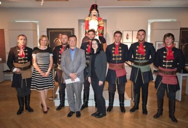 Kravat pukovnija otvorila izložbu o Krabatu u Bautzenu