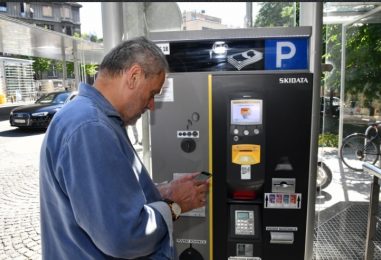STOTINU NOVIH APARATA: Parkiranje u Zagrebu će se moći plaćati i karticama, karte su elektroničke