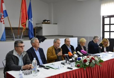 Milan Bandić SPUŠTA ODLUČIVANJE O NOVCU i radovima na razinu mjesnih odbora