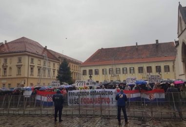 Zašto HRVATSKI MEDIJI SKRIVAJU da se zbio VELIKI PROSVJED u centru Zagreba?!