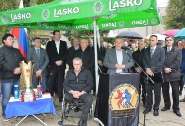 U čast braniteljima zagrebačkog HOS-a, krenuo ultramaraton Zagreb – Vukovar