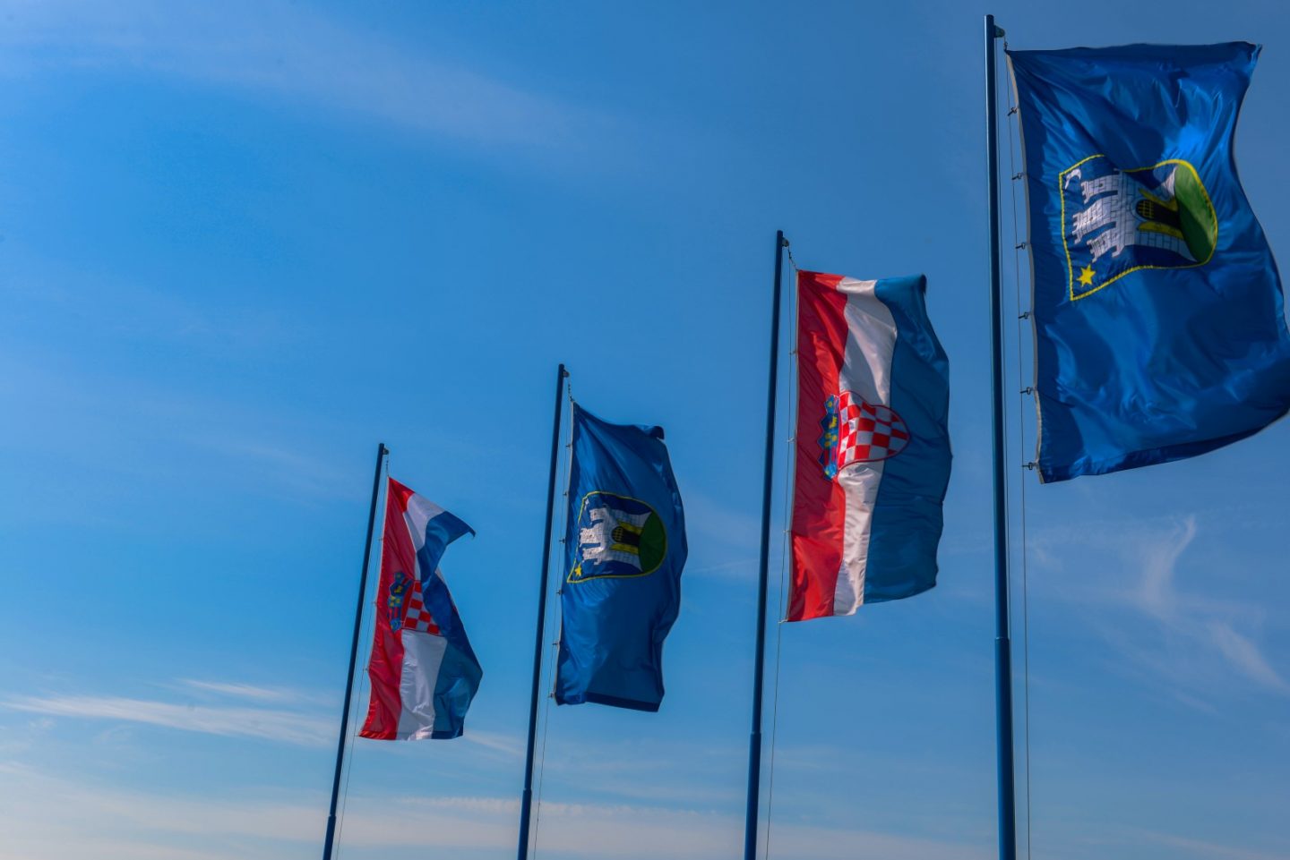 Uz čestitku, gradonačelnik Bandić pozvao Zagrepčane da na pročeljima istaknu hrvatsku zastavu